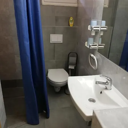 - Diklo 12854a Apartment Zadar