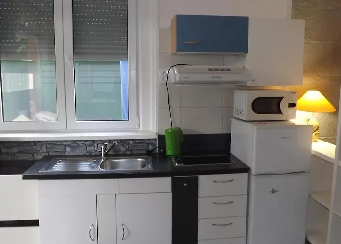 - Diklo 12854a * Zadar